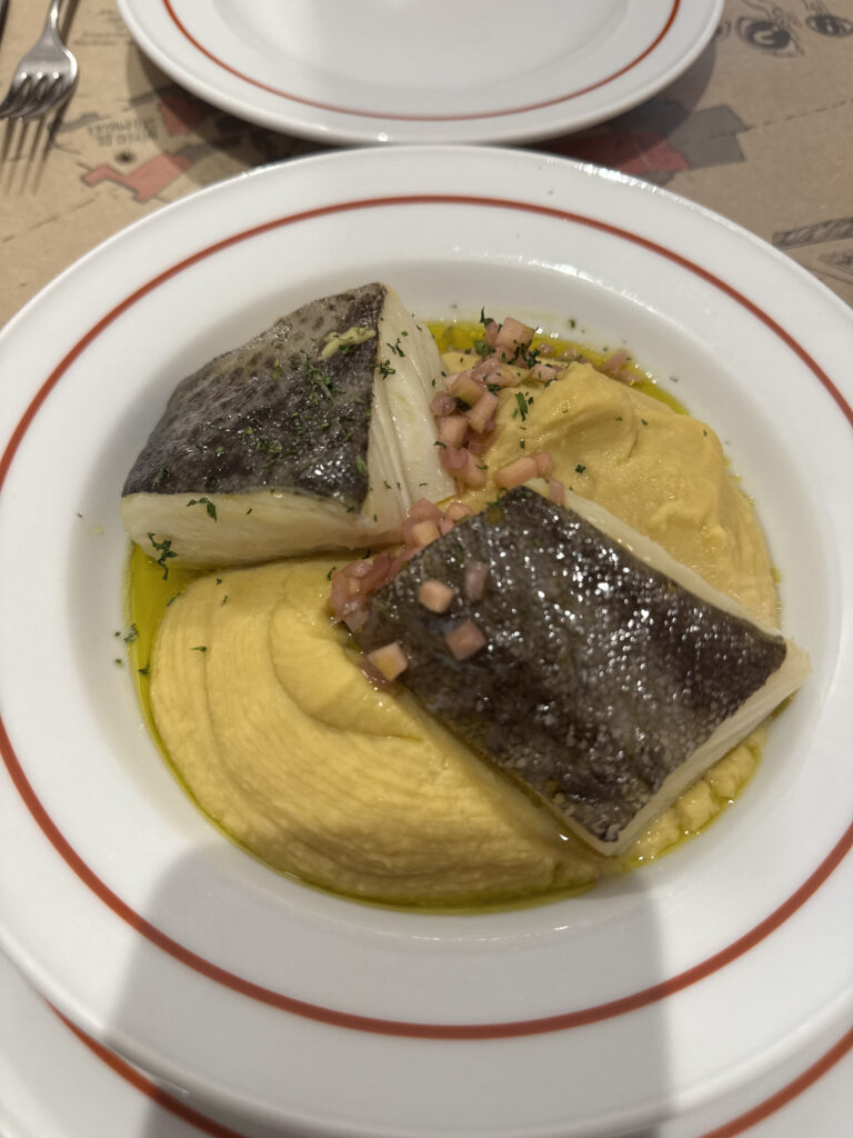 Bacallau, el bacalao en todo Portugal es una institución en Évora no podría ser menos