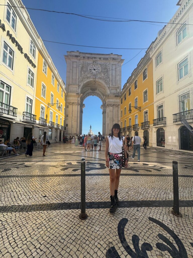 Praça do Comerço en pleno centro histórico de la ciudad de Lisboa