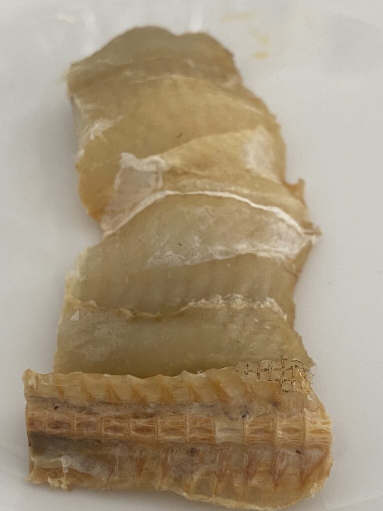 Pescado seco el Bar Puerta en el Barrio Alto de Sanlúcar de Barrameda