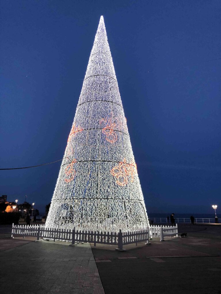 arbol de navida de gijon