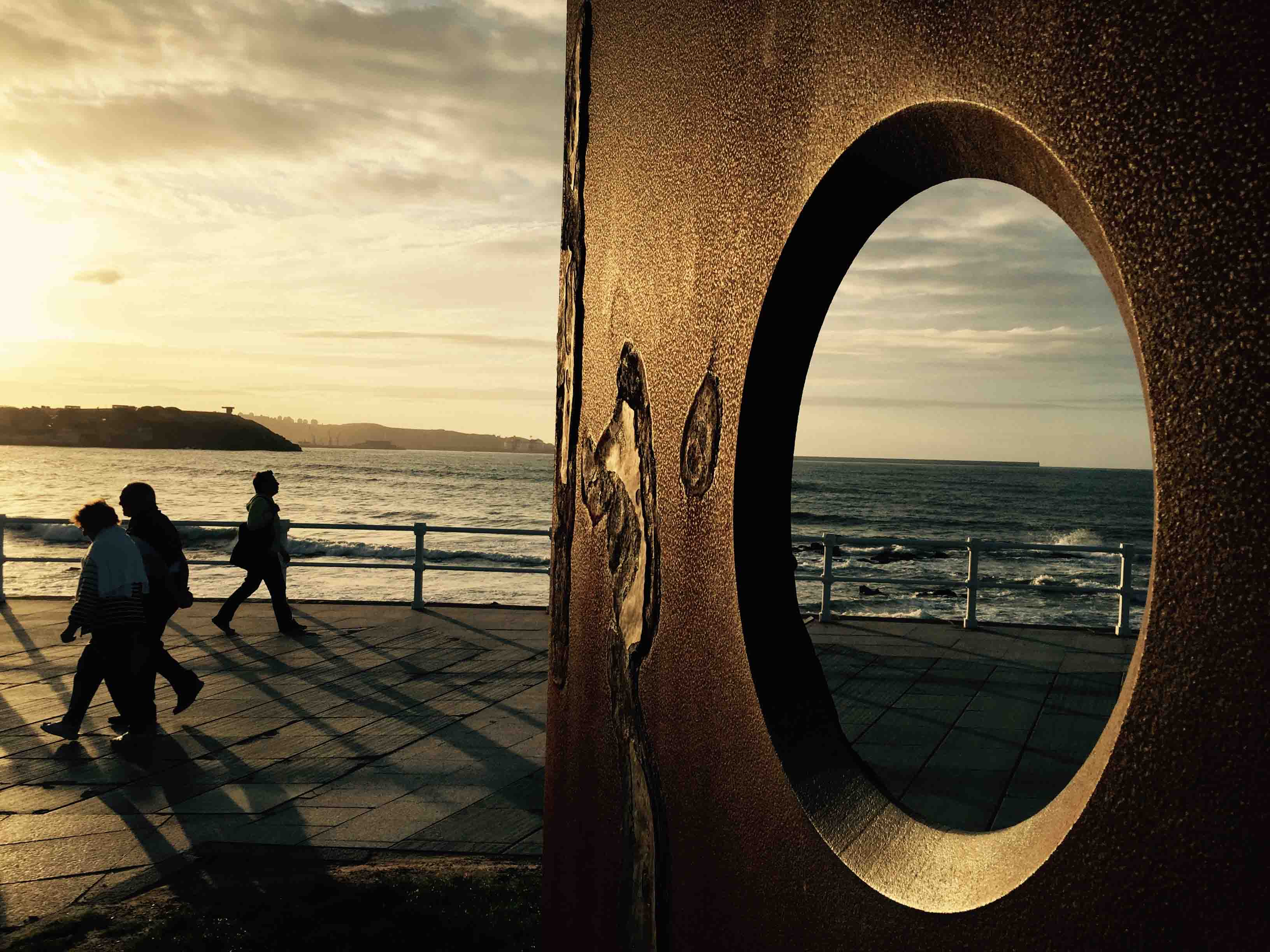 sombras de luz, les chapones de fernando alba en gijon