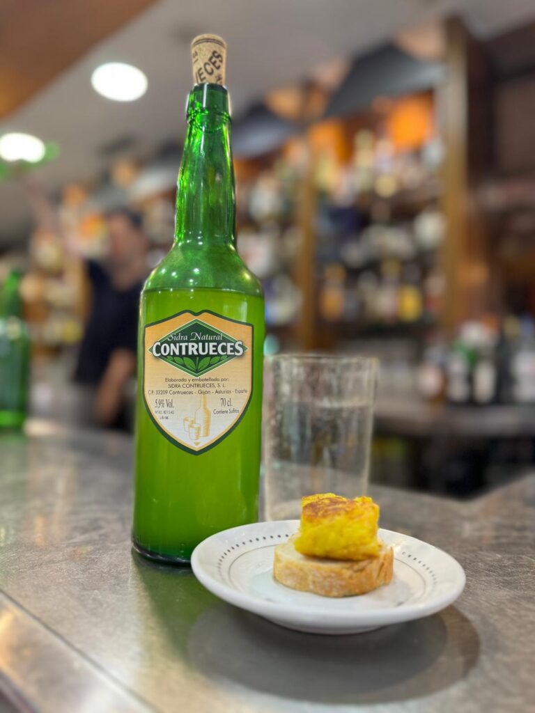 Sidra de Contrueces en Casa Corujo de Gijón