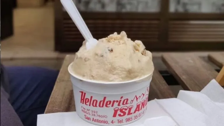 helado de fabada de la heladería islandia de gijón