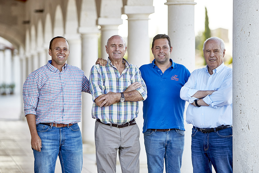 familia perez pascuas, viña pedrosa Ribera del Duero